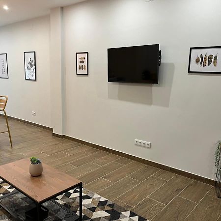 Acogedor Apartamento En La Buhaira Севилья Экстерьер фото