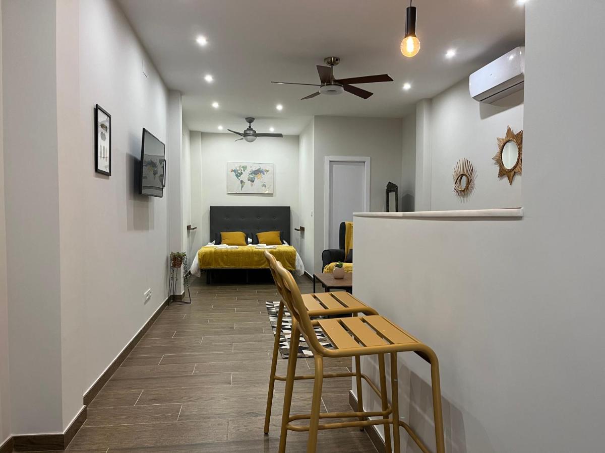 Acogedor Apartamento En La Buhaira Севилья Экстерьер фото