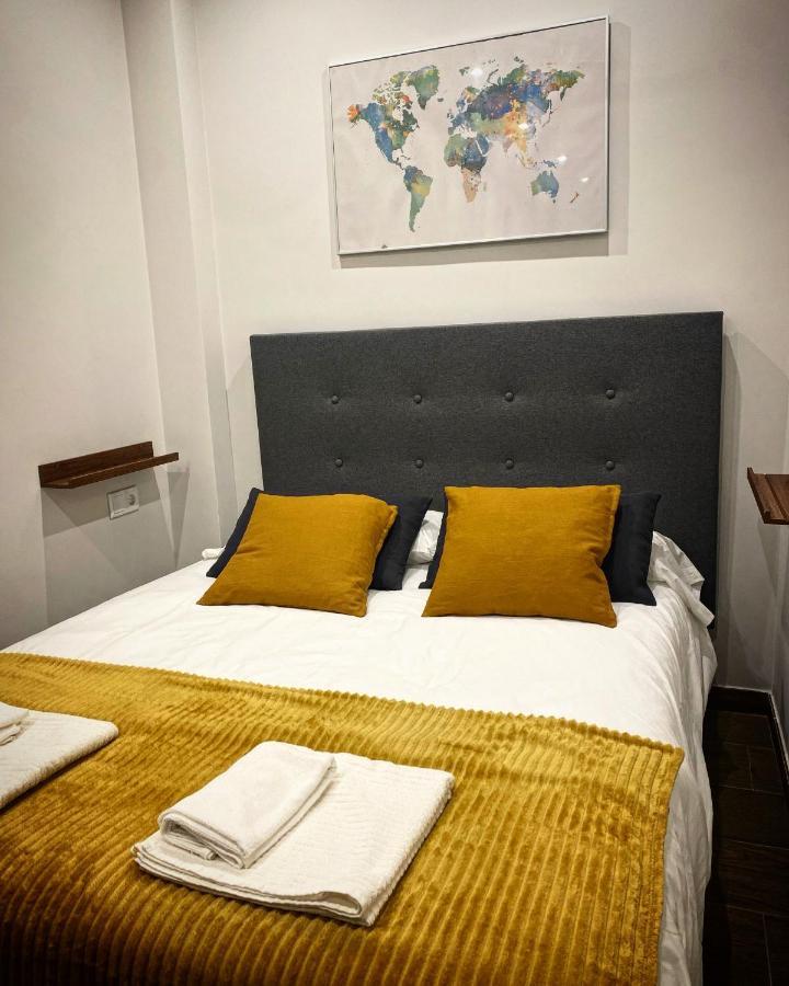 Acogedor Apartamento En La Buhaira Севилья Экстерьер фото